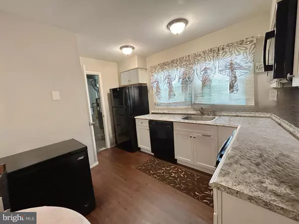 Willingboro, NJ 08046,23 EASTGATE LN