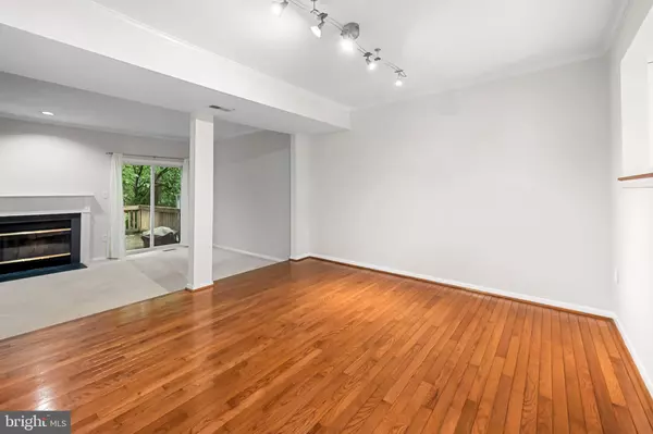 Ellicott City, MD 21043,7771 CHATFIELD LN