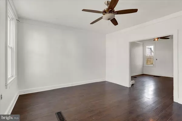 Mechanicsburg, PA 17055,27 W SIMPSON STREET