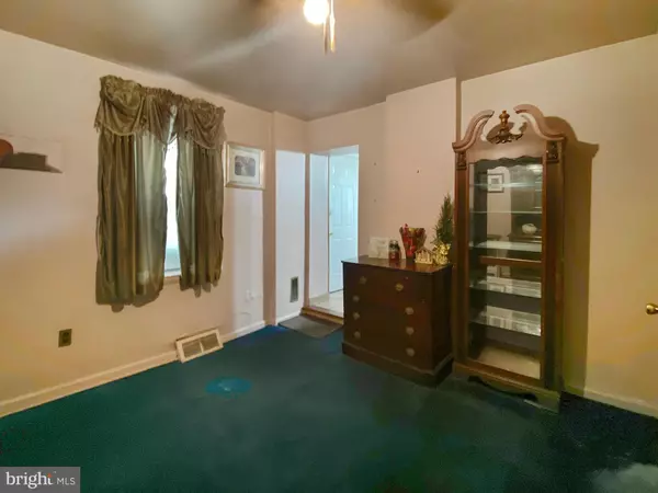 Norristown, PA 19401,323 E BASIN ST