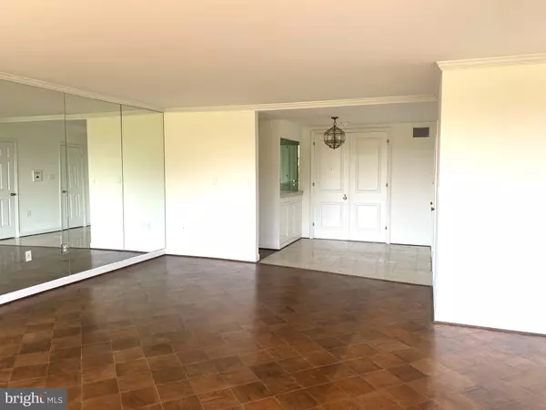 Washington, DC 20016,4200 NW MASSACHUSETTS AVE NW #613