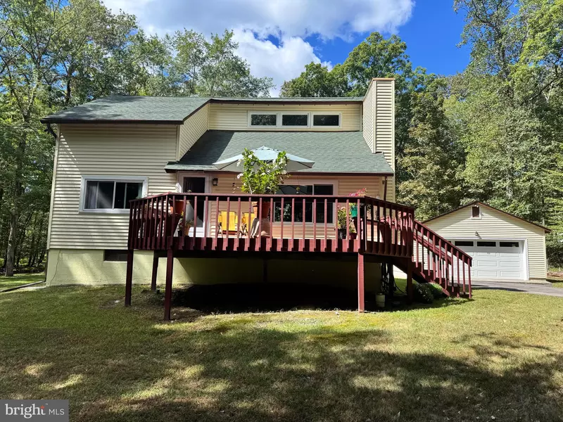 2174 VISTA CIR, East Stroudsburg, PA 18302
