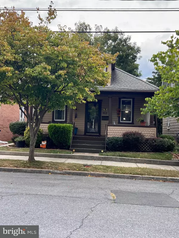 Martinsburg, WV 25401,913 WEST VIRGINIA AVE