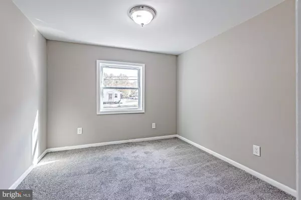 Pennsville, NJ 08070,112 MICHIGAN RD