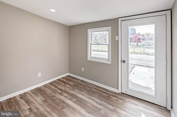 Pennsville, NJ 08070,112 MICHIGAN RD