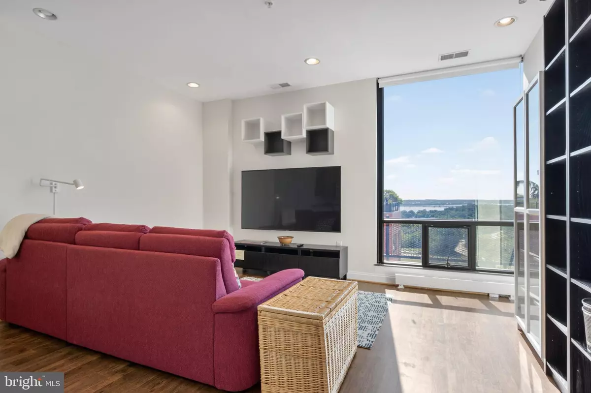 Arlington, VA 22209,1011 ARLINGTON BLVD #1112