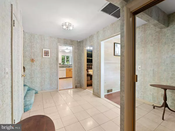 Elkins Park, PA 19027,8232 FORREST AVE