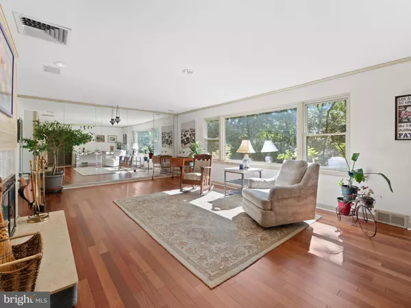 Elkins Park, PA 19027,8232 FORREST AVE