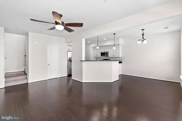 Chantilly, VA 20152,25222 BRIARGATE TER