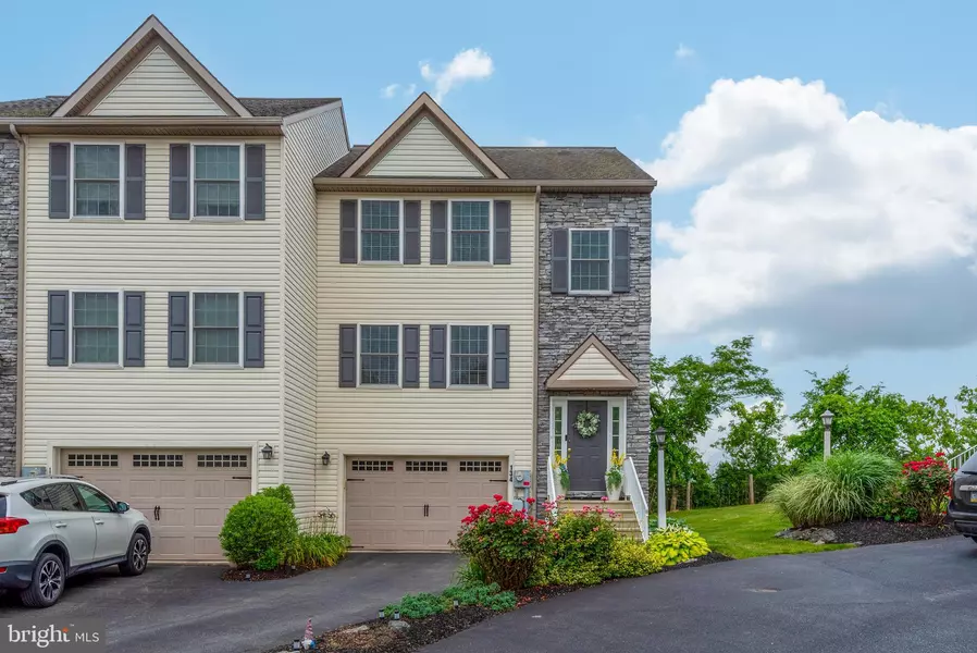 134 GENTLEMENS WAY, Lancaster, PA 17603