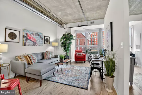 Washington, DC 20005,1300 N ST NW #214