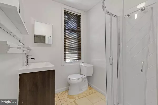 Philadelphia, PA 19143,4829 GREENWAY AVE