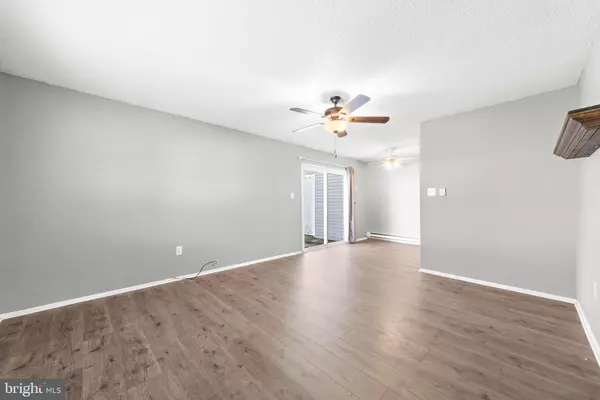 Barnegat, NJ 08005,25 S SEAS CT