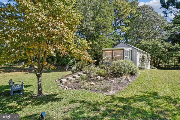 Ocean View, DE 19970,3 SAVAGE LN