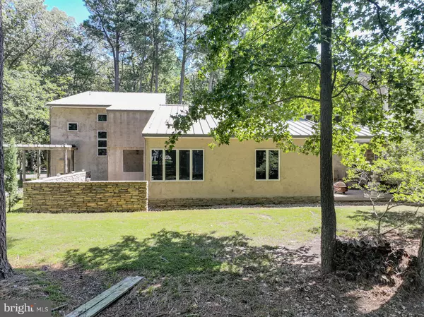 Easton, MD 21601,8453 INGLETON RD