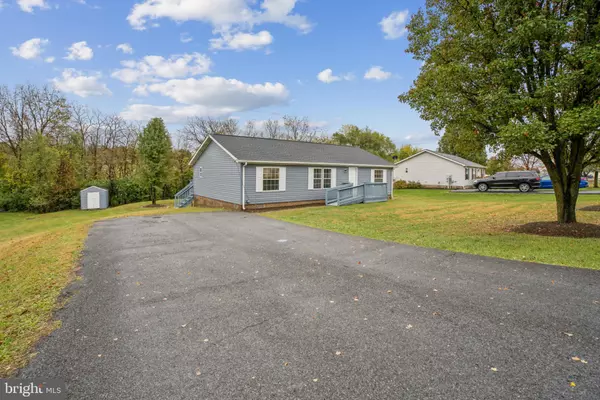 Martinsburg, WV 25405,171 TEAL RD