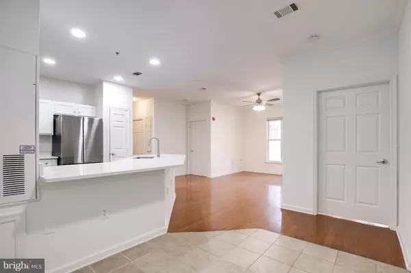 Centreville, VA 20120,13386 CONNOR DR #D