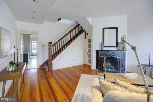 Washington, DC 20003,136 E ST SE