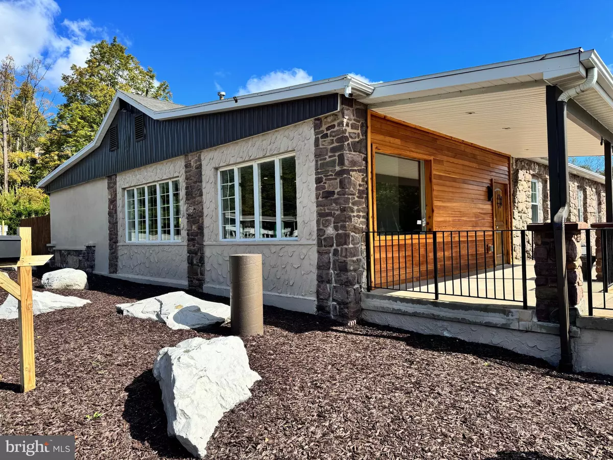 Blakeslee, PA 18610,3884 ROUTE 115