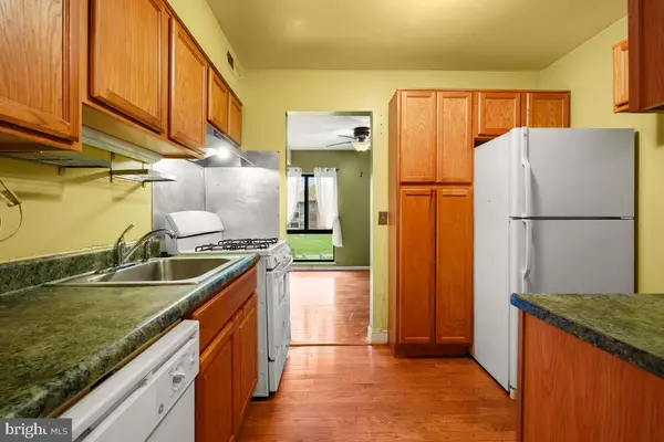 Columbia, MD 21045,6007 MAJORS LN #6