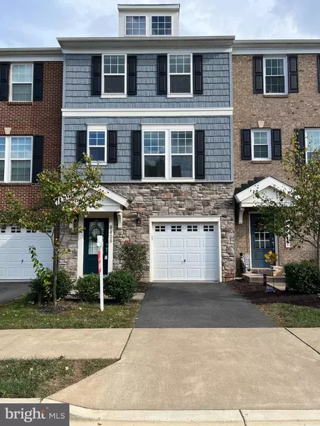8429 GIRVAN CT, Manassas, VA 20109
