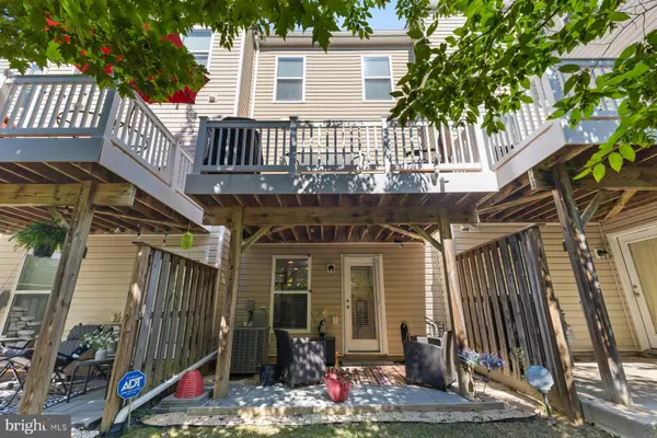 Dumfries, VA 22026,17003 HOSKINS WAY #80