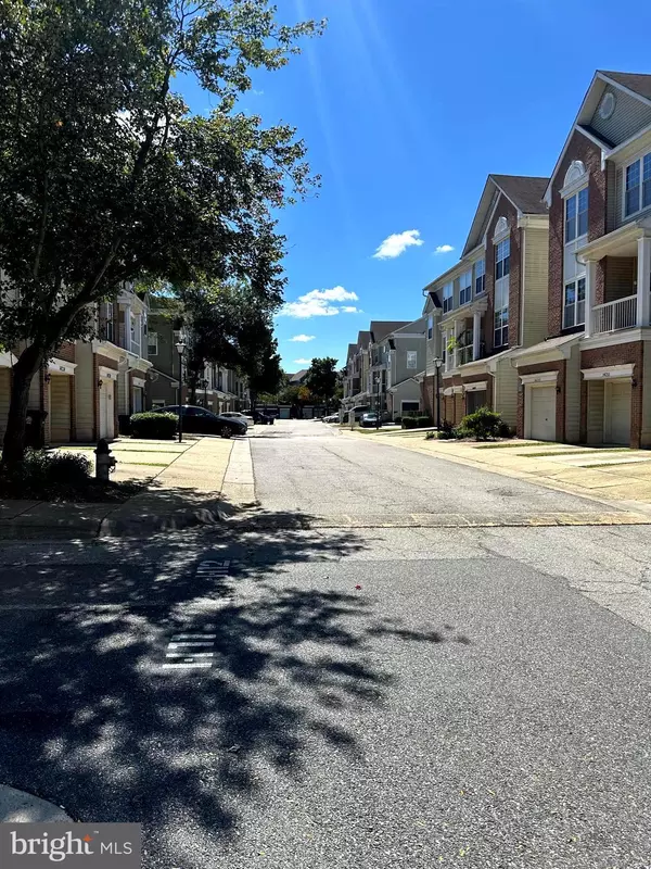 Upper Marlboro, MD 20772,14226 HAMPSHIRE HALL CT #402