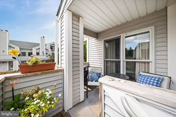 Newark, DE 19711,402 CREEKSIDE DR