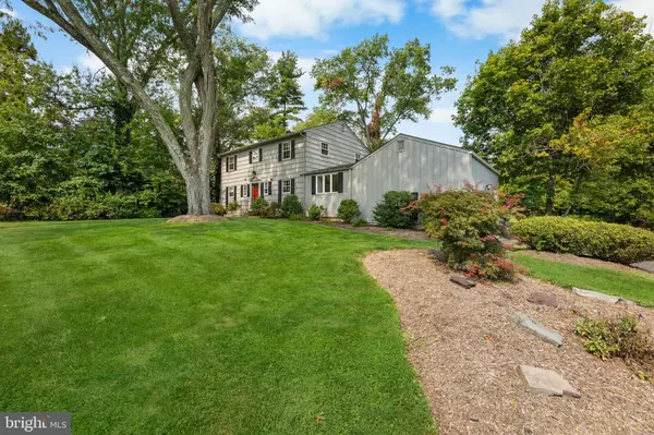 40 DOGWOOD LN, Princeton, NJ 08540
