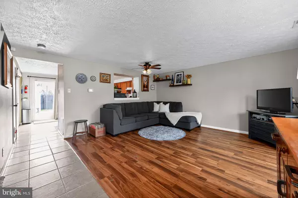 Sicklerville, NJ 08081,50 VANDERBILT CT