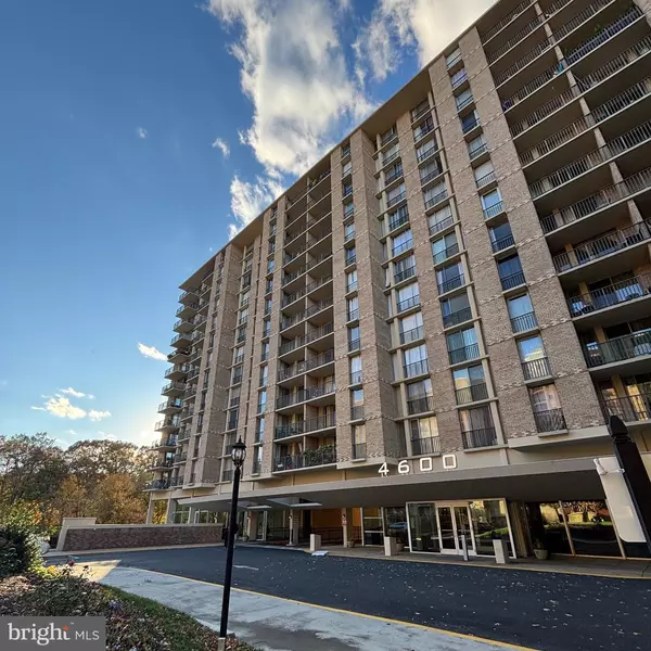 4600 S FOUR MILE RUN DR #920, Arlington, VA 22204