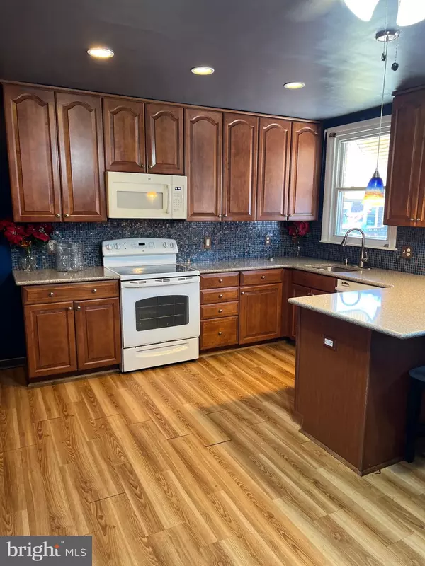 Philadelphia, PA 19136,3324 LANSING ST