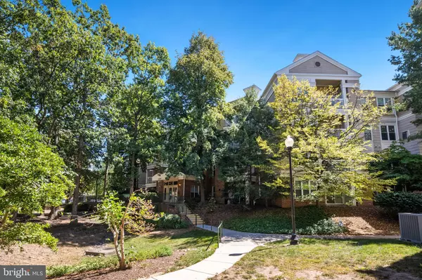 Herndon, VA 20170,2204 WESTCOURT LN #318