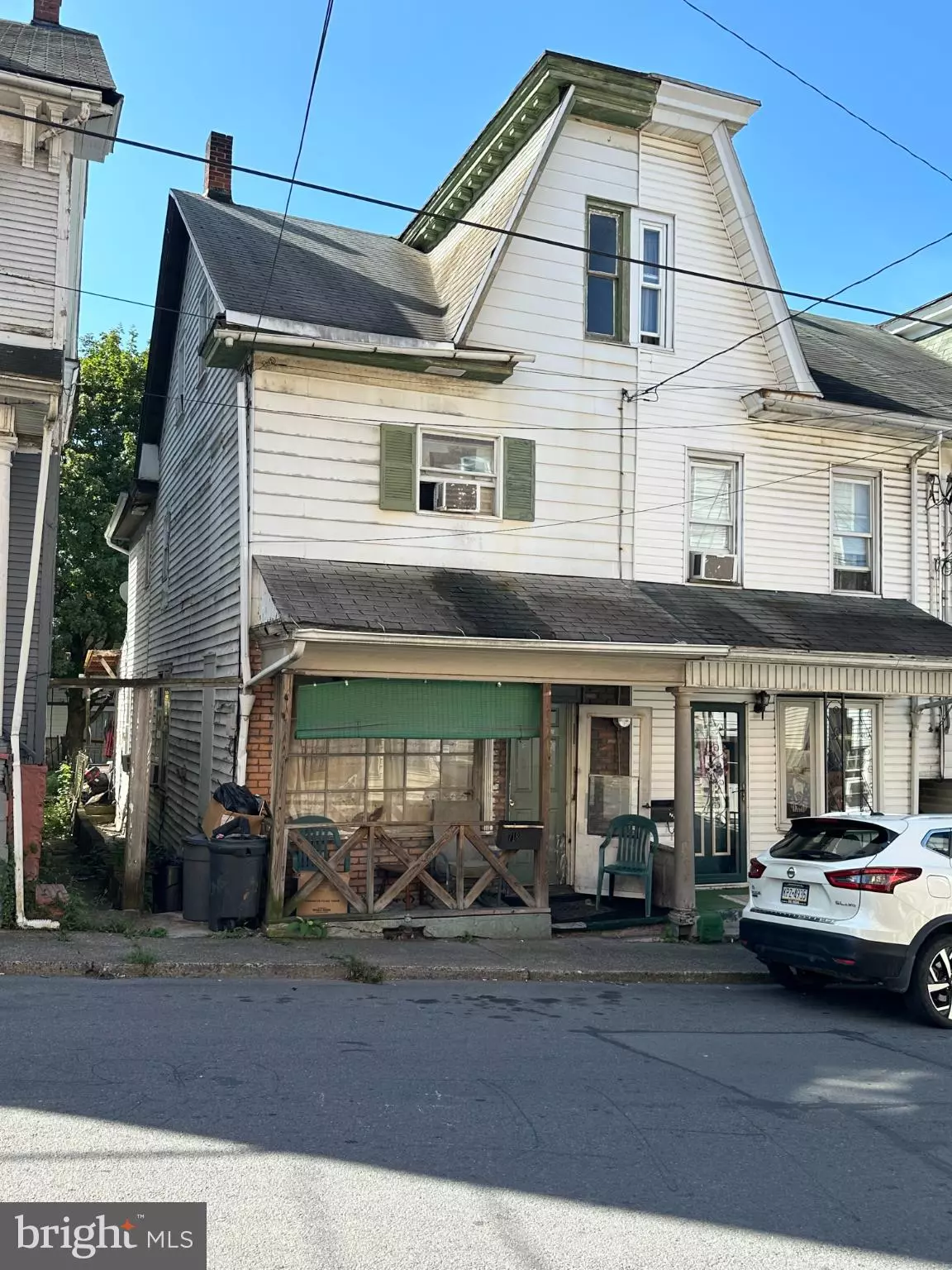 Shamokin, PA 17872,718 E RACE ST