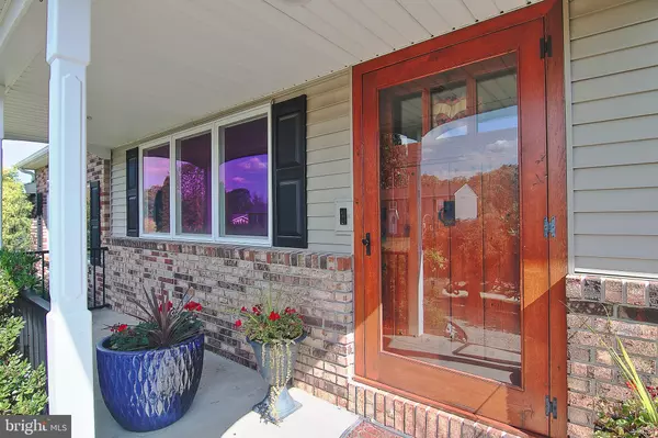 Boyertown, PA 19512,4 EISENHOWER DR