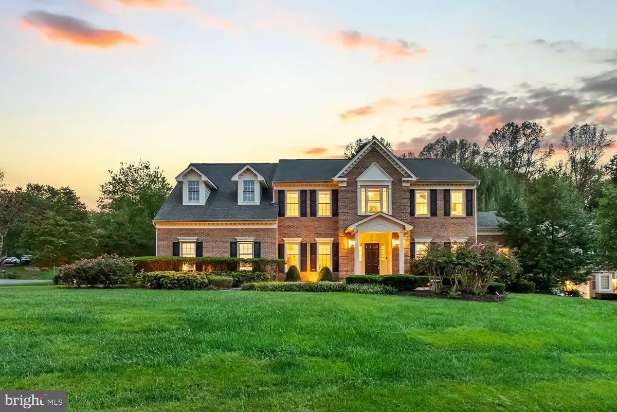 Herndon, VA 20170,11910 CRAYTON CT