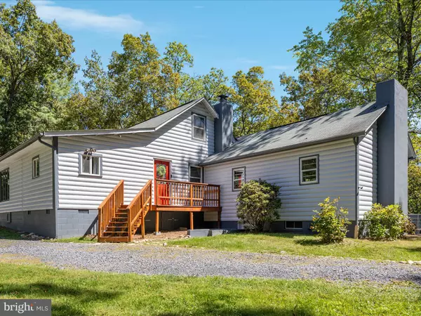 Fort Valley, VA 22652,233 HICKORY LN