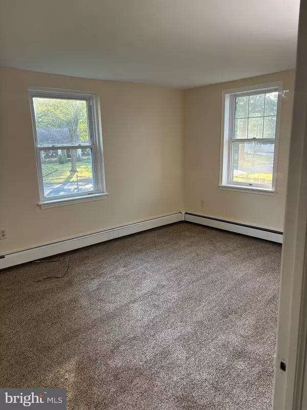 Audubon, PA 19403,1043 THRUSH LN