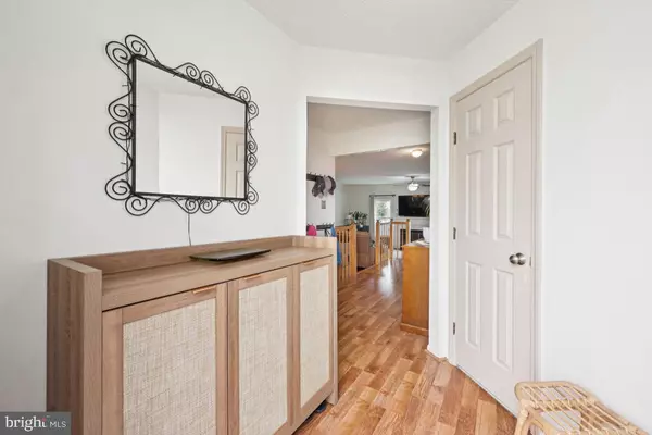 Glassboro, NJ 08028,102 HETTON CT