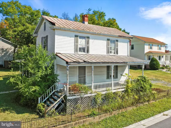 Strasburg, VA 22657,427 THOMPSON ST