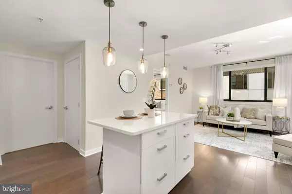 Washington, DC 20001,1010 MASSACHUSETTS AVE NW #211