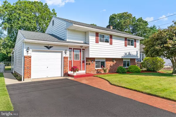 Hamilton, NJ 08620,22 OVINGTON DR