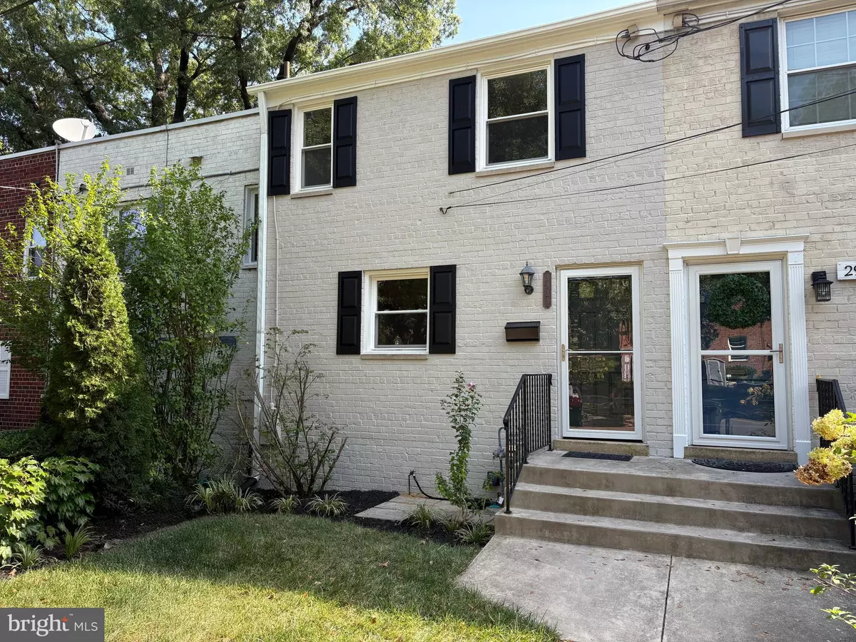 Alexandria, VA 22305,2933 LANDOVER ST
