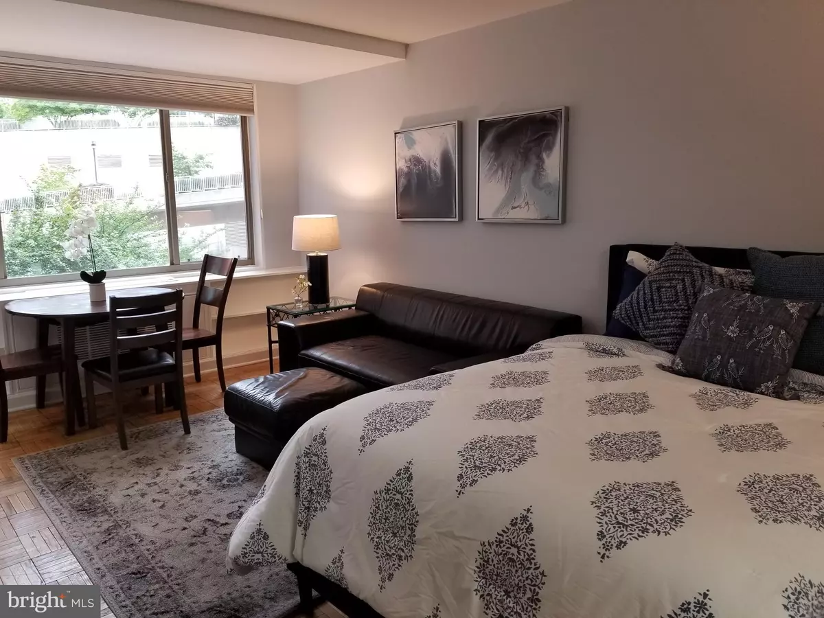 Arlington, VA 22209,1121 ARLINGTON BLVD #224