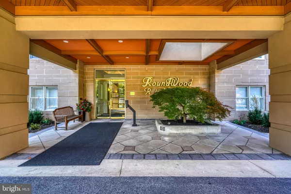 12246 ROUNDWOOD RD #304, Lutherville Timonium, MD 21093