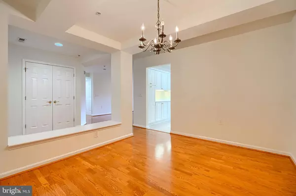 Lutherville Timonium, MD 21093,12246 ROUNDWOOD RD #304