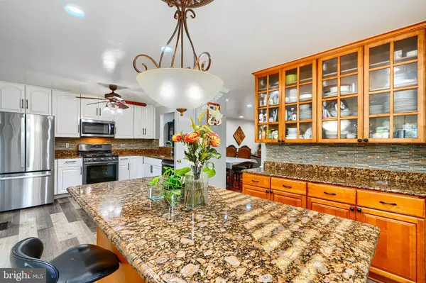 18425 HONEYLOCUST CIR, Gaithersburg, MD 20879