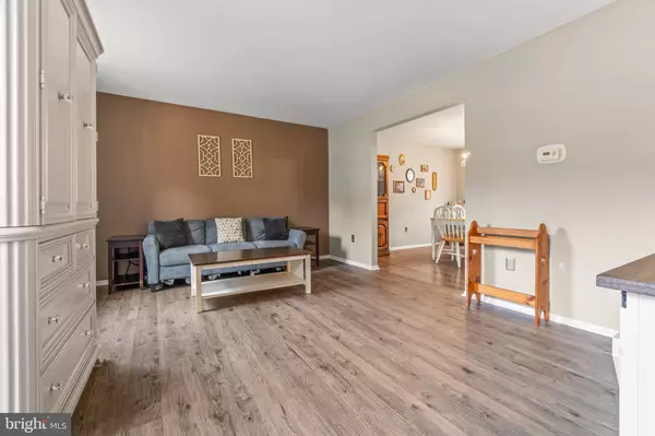 Sicklerville, NJ 08081,14 MILL CT