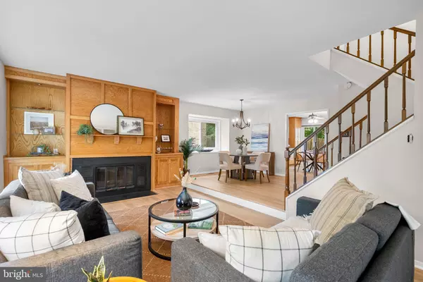 Gaithersburg, MD 20886,9952 LAKE LANDING RD
