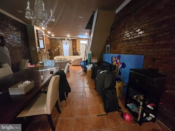 Philadelphia, PA 19151,1211 N 60TH ST